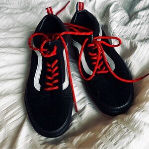 Vans U Old Skool - Black, Red, Silver reflective